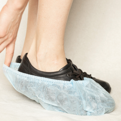 Disposable nonwoven shoe covers white - Pinnacle Protection Enterprises